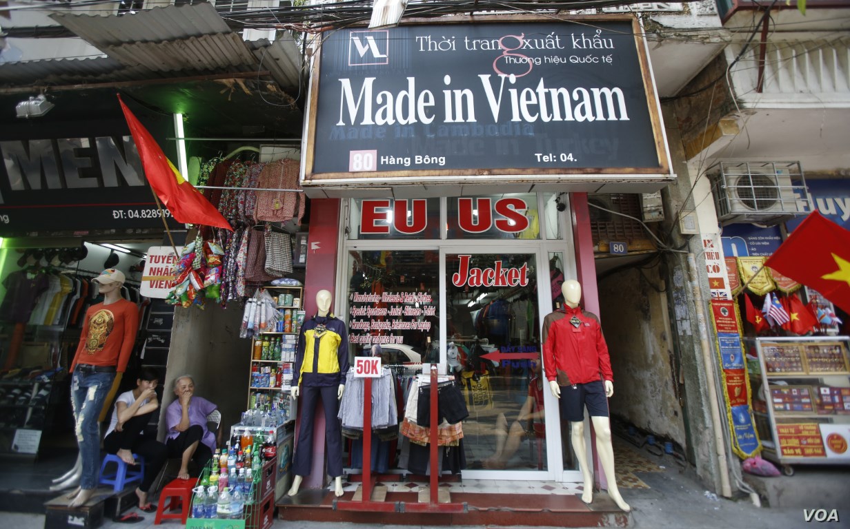 Trump extends trade war to Vietnam
