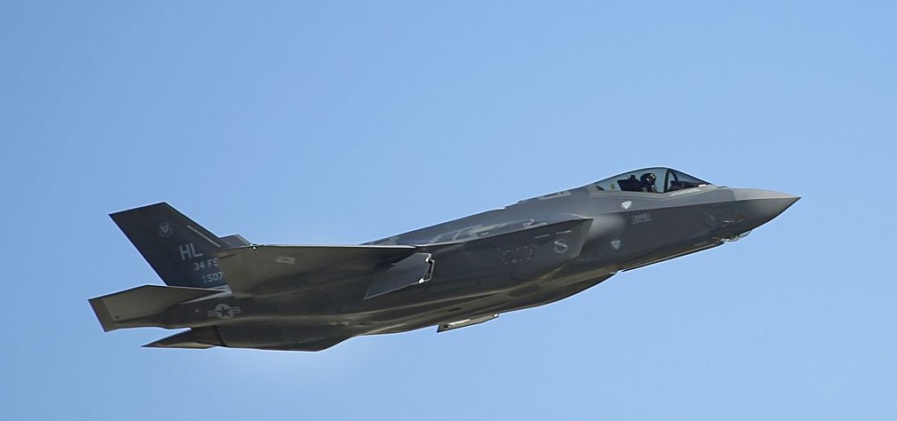Japan to buy more stealth fighters