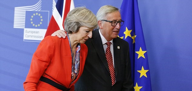 E.U. leaders approve Brexit plan