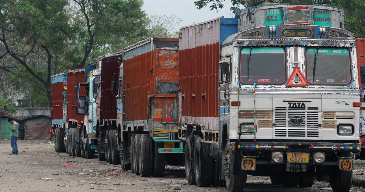 Indian Truckers End Strike