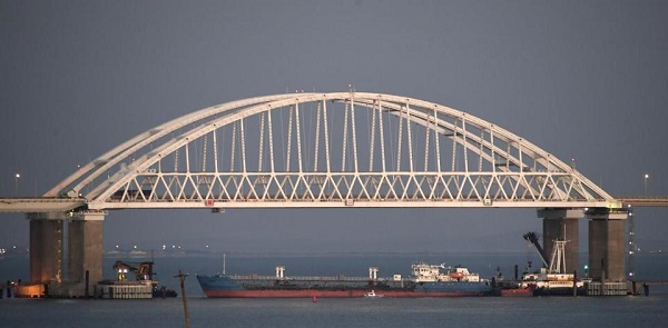Russia seizes Ukrainian vessels