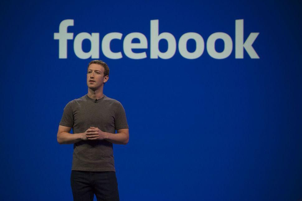 Facebook discloses security breach affecting 50 million users