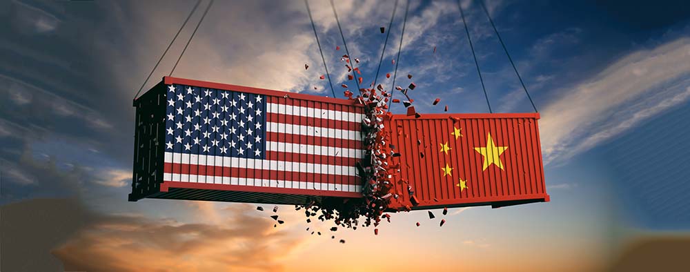 Sino-US Trade War Alarms Japan