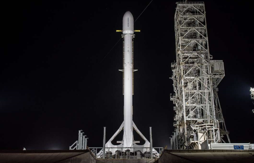 SpaceX launches secretive Zuma